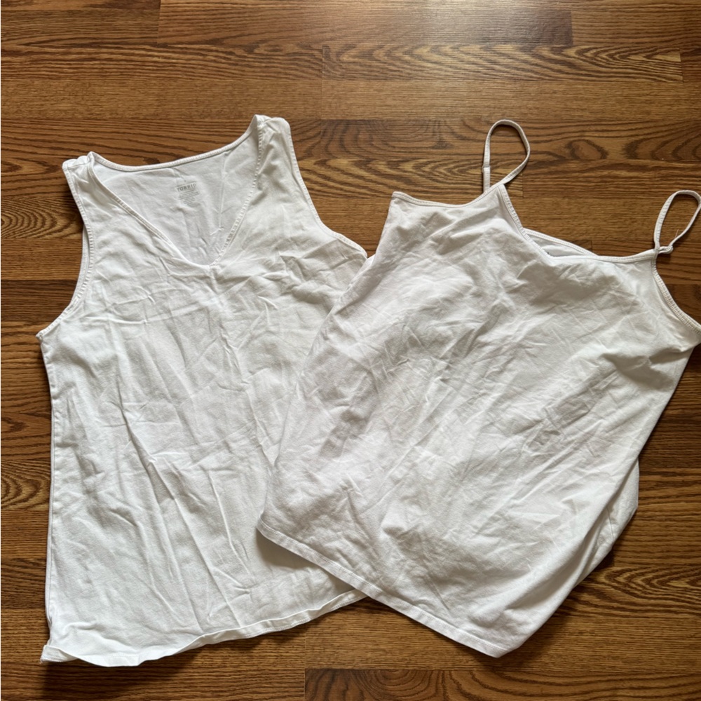 Torrid White Tank Tops 3x
